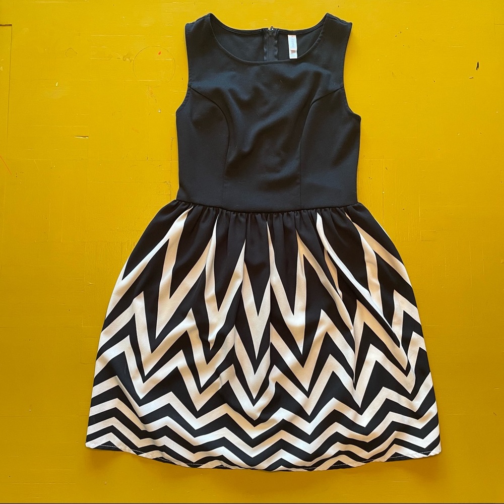 Xhilaration Cocktail Dress - S